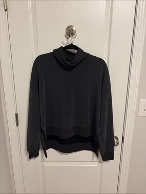 lululemon athletica Women's Black Turtle Neck Softstreme Sweater